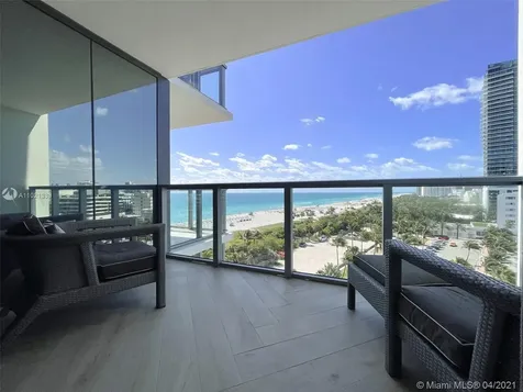 2201 Collins Avenue Miami Beach FL 33139