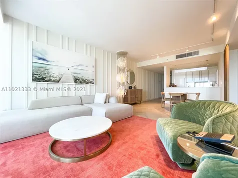 2201 Collins Avenue Miami Beach FL 33139