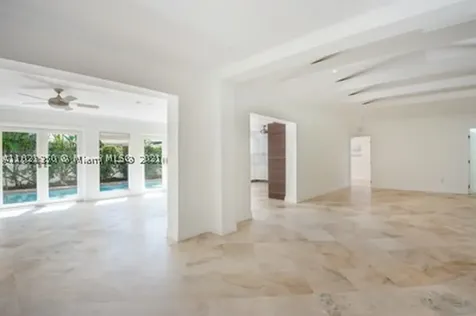 200 W Mashta Drive Key Biscayne FL 33149