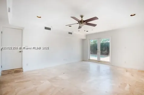 200 W Mashta Drive Key Biscayne FL 33149
