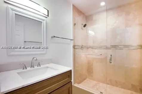 200 W Mashta Drive Key Biscayne FL 33149