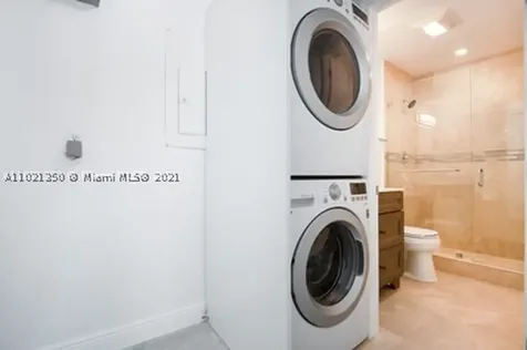 200 W Mashta Drive Key Biscayne FL 33149
