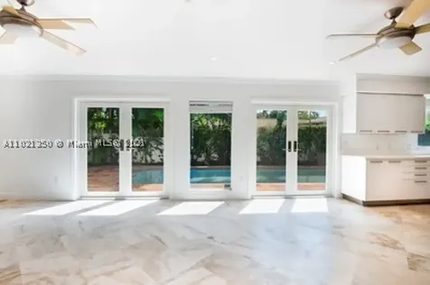 200 W Mashta Drive Key Biscayne FL 33149