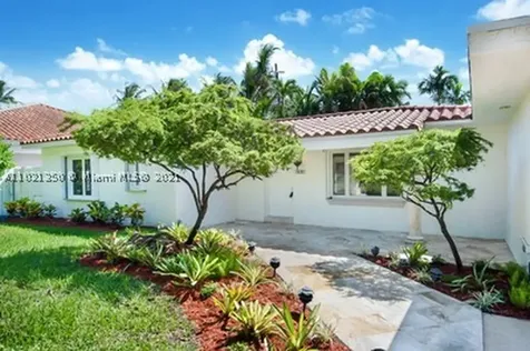 200 W Mashta Drive Key Biscayne FL 33149