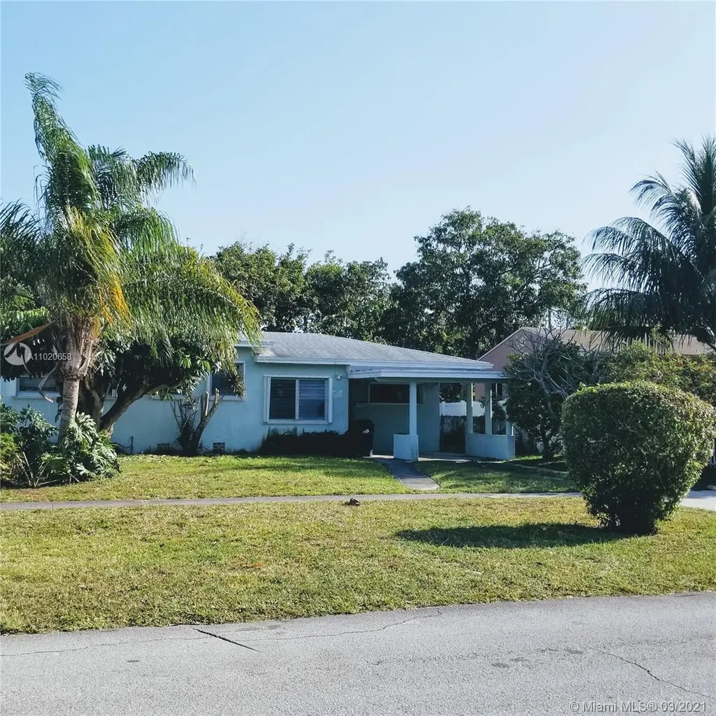 1530 NE 160th Street North Miami Beach FL 33162