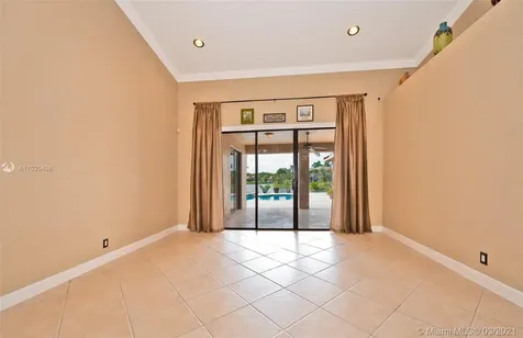 5049 Waters Edge Way Cooper City FL 33330