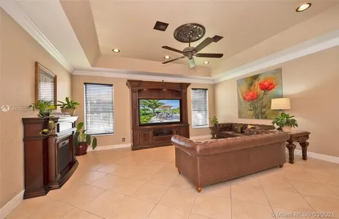 5049 Waters Edge Way Cooper City FL 33330