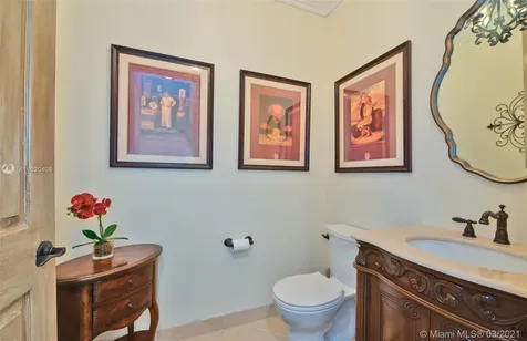 5049 Waters Edge Way Cooper City FL 33330