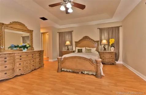 5049 Waters Edge Way Cooper City FL 33330