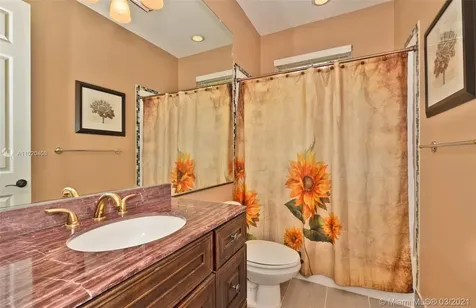 5049 Waters Edge Way Cooper City FL 33330