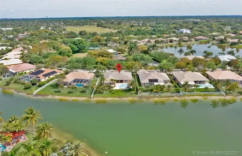 5049 Waters Edge Way Cooper City FL 33330