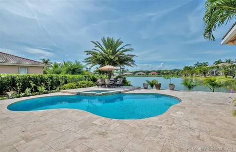5049 Waters Edge Way Cooper City FL 33330