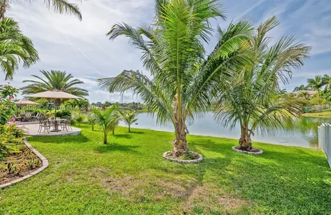 5049 Waters Edge Way Cooper City FL 33330