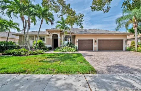 5049 Waters Edge Way Cooper City FL 33330