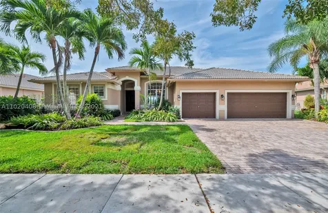 5049 Waters Edge Way Cooper City FL 33330