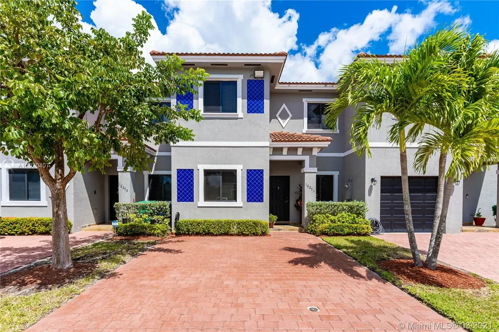 16371 SW 44th Terrace Miami FL 33185