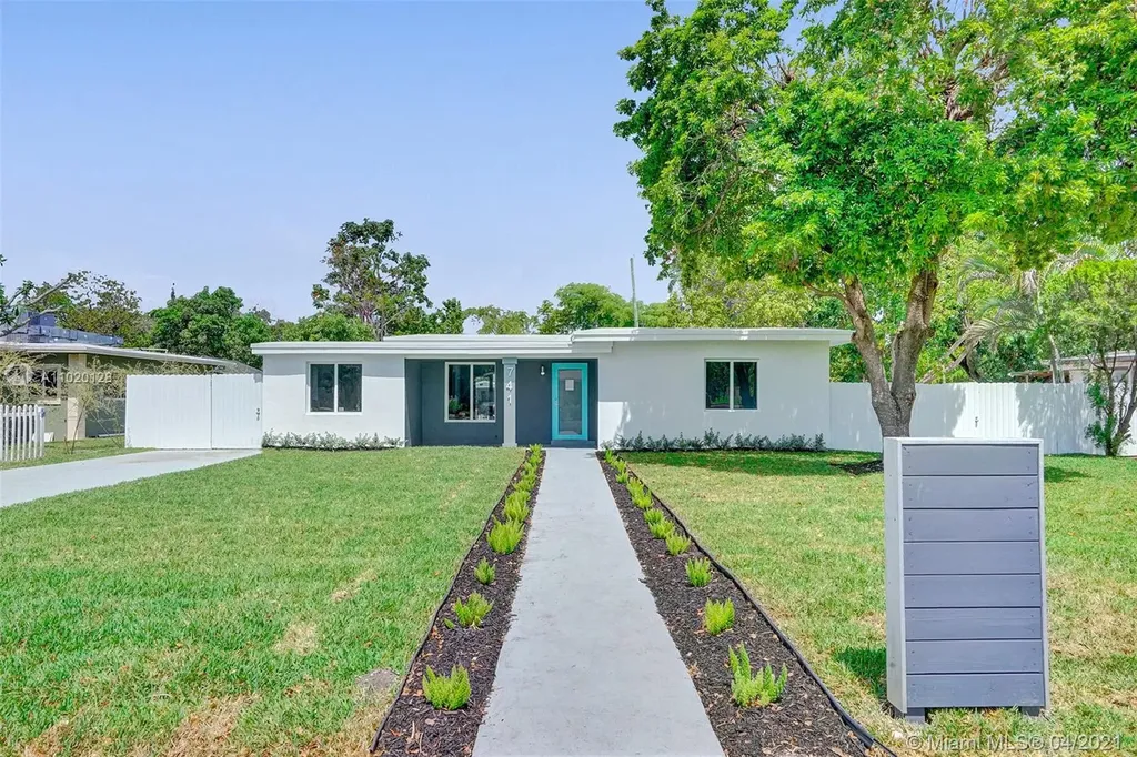 741 NE 139th Street North Miami FL 33161