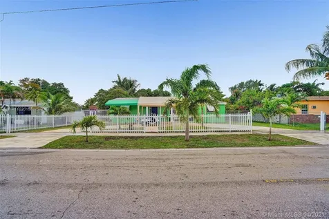 530 NE 140th Street North Miami FL 33161