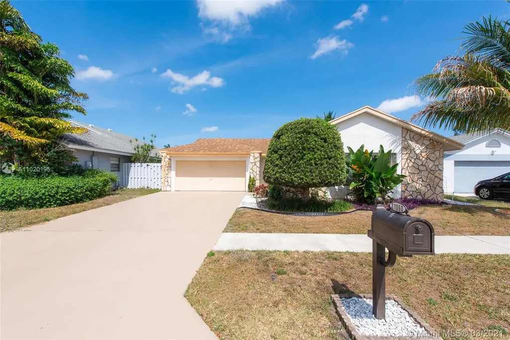 21060 Woodspring Avenue Boca Raton FL 33428