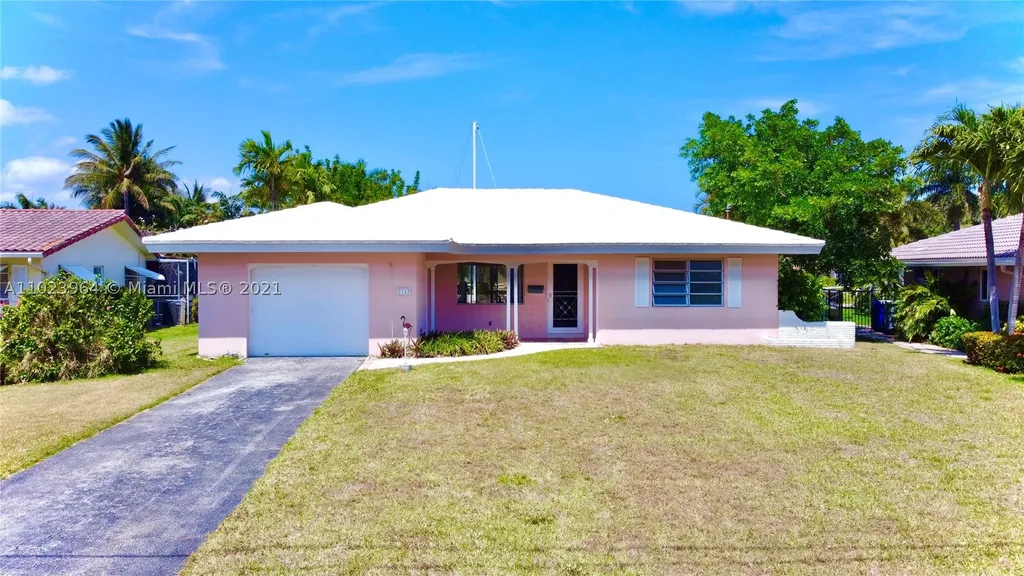 2715 NE 23rd Court Pompano Beach FL 33062