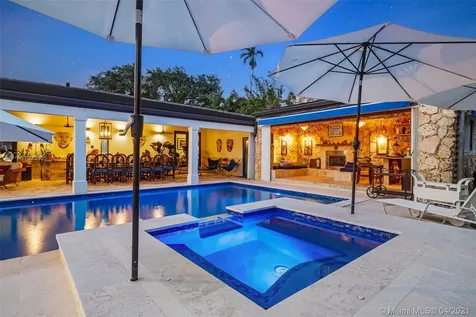 1050 Alfonso Avenue Coral Gables FL 33146
