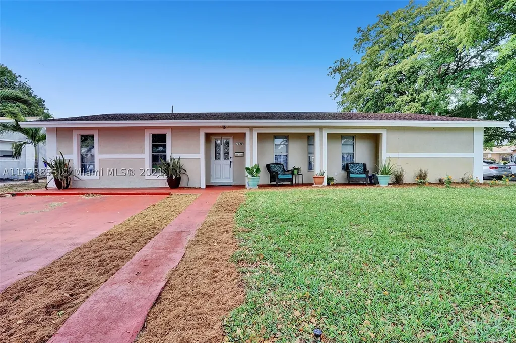 1240 N 74th Terrace Hollywood FL 33024