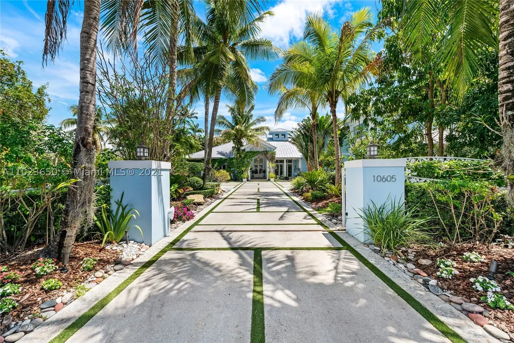 10605 SW 61st Avenue Pinecrest FL 33156