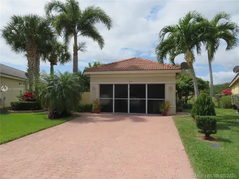 829 NW Rutherford Court Port St. Lucie FL 34983
