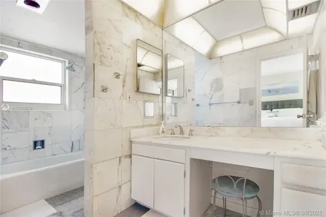 200 Ocean Lane Drive Key Biscayne FL 33149