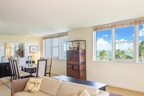 200 Ocean Lane Drive Key Biscayne FL 33149