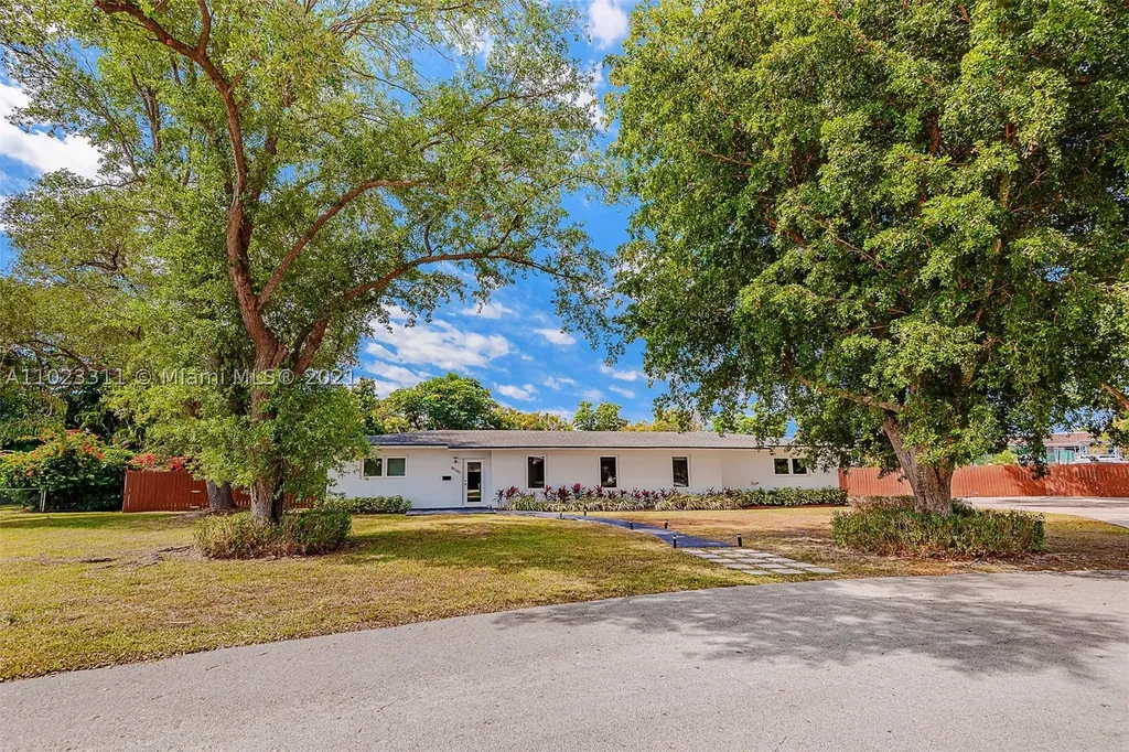 8940 SW 155th Street Palmetto Bay FL 33157