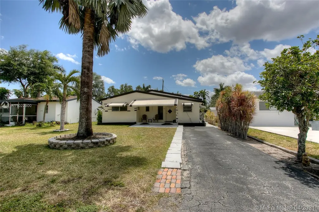 3236 Garfield Street Hollywood FL 33021