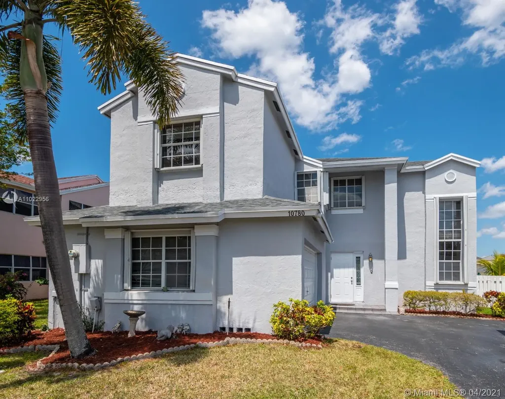 10780 Lago Welleby Drive Sunrise FL 33351