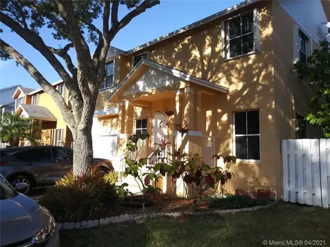 471 NW 102nd Terrace Pembroke Pines FL 33026