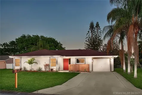3033 SW Longleaf Court Port St. Lucie FL 34953