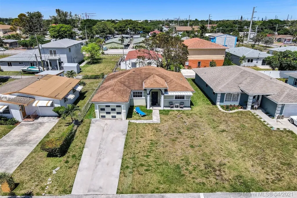 2213 Atlanta Street Hollywood FL 33020