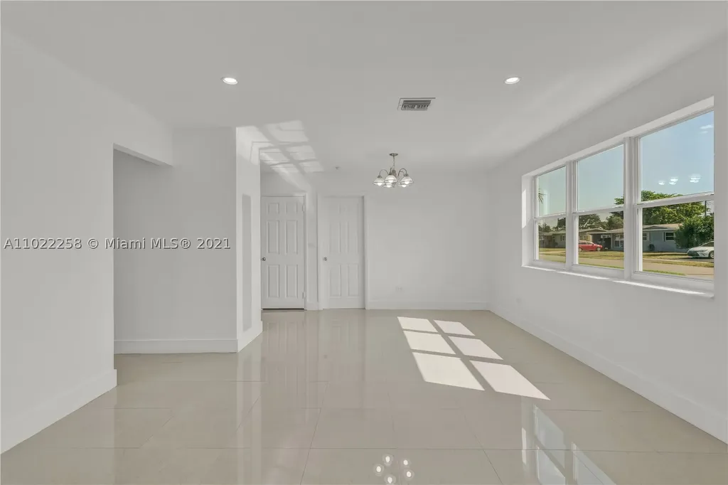 710 SW 67th Terrace Pembroke Pines FL 33023