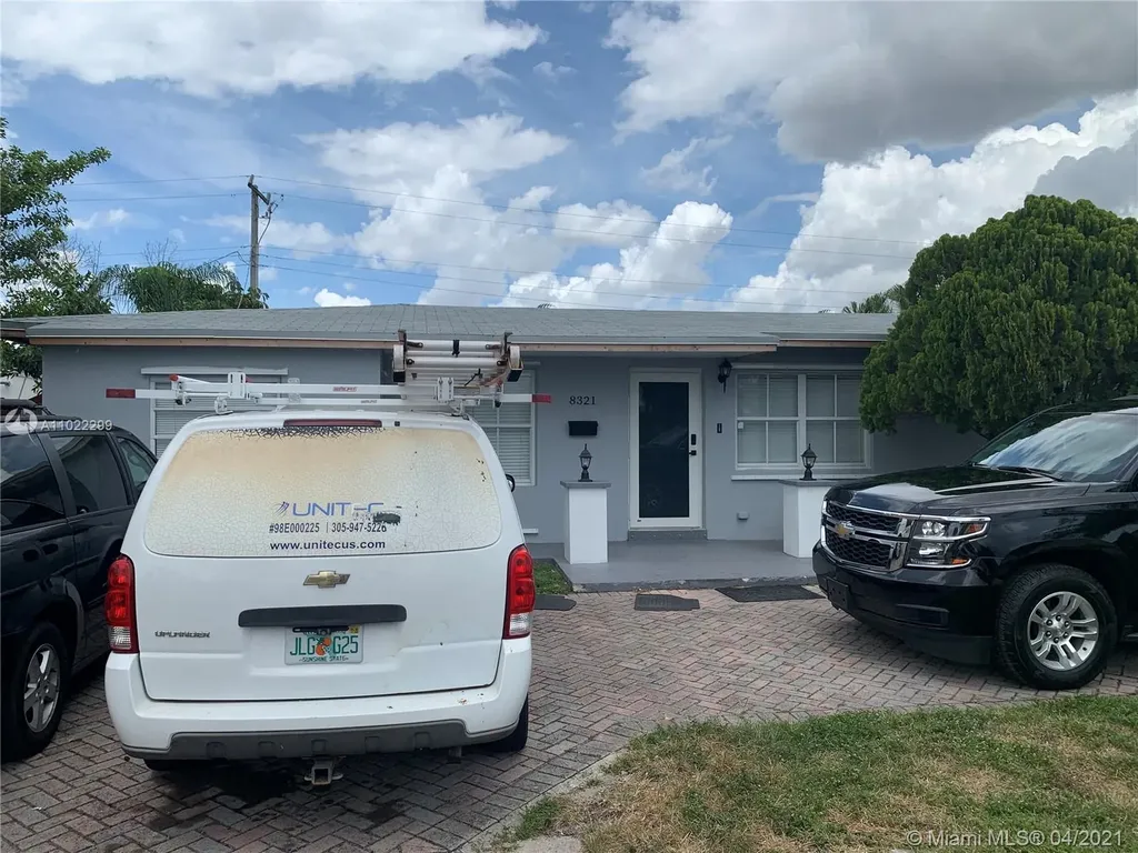 8321 SW 11th Terrace Miami FL 33144