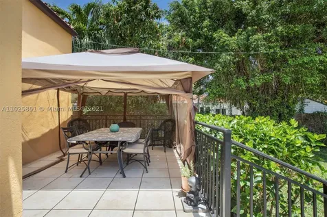 1928 SW 24th Terrace Miami FL 33145
