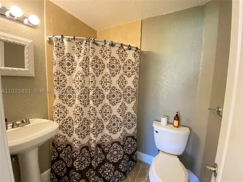 1928 SW 24th Terrace Miami FL 33145