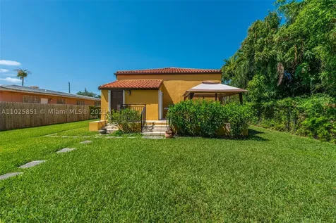 1928 SW 24th Terrace Miami FL 33145