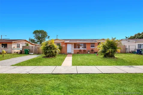 20911 NW 27th Court Miami Gardens FL 33056