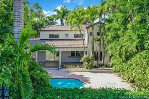 8305 SW 174th Terrace Palmetto Bay FL 33157