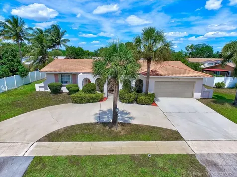 6141 SW 15th Street Plantation FL 33317