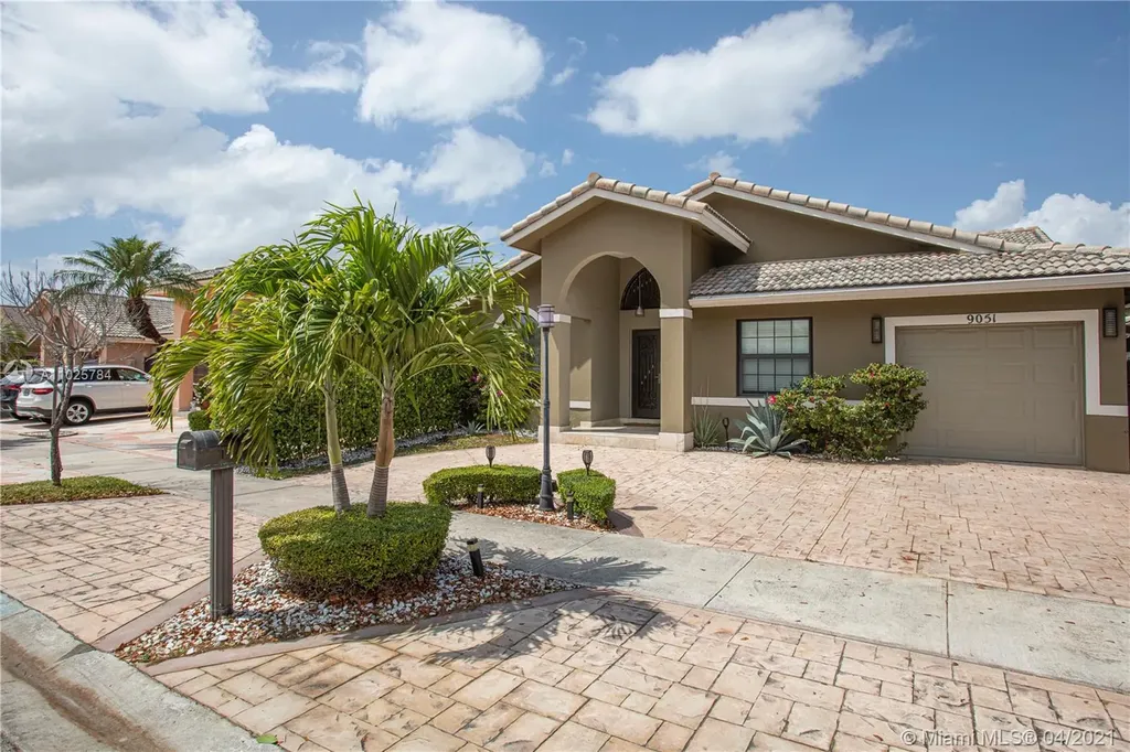 9051 NW 150th Terrace Miami Lakes FL 33018