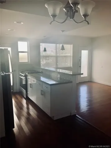 1445 West Avenue Miami Beach FL 33139