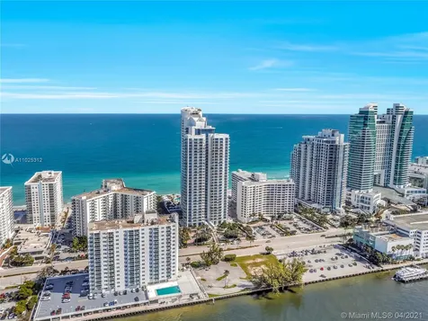 3101 S Ocean Drive Hollywood FL 33019