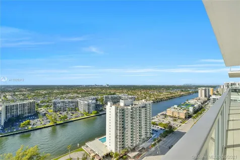 3101 S Ocean Drive Hollywood FL 33019