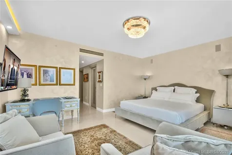 3101 S Ocean Drive Hollywood FL 33019