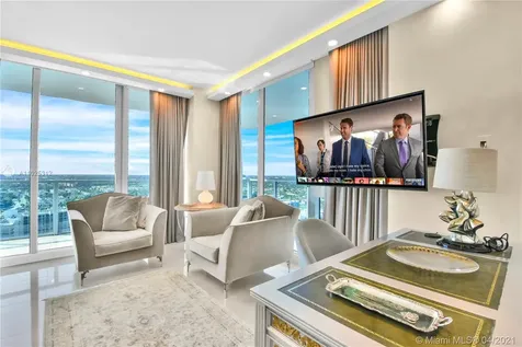 3101 S Ocean Drive Hollywood FL 33019